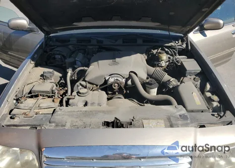 2002 Ford Crown Victoria из США, поврежденный, VIN 2FAFP73WX2X109672